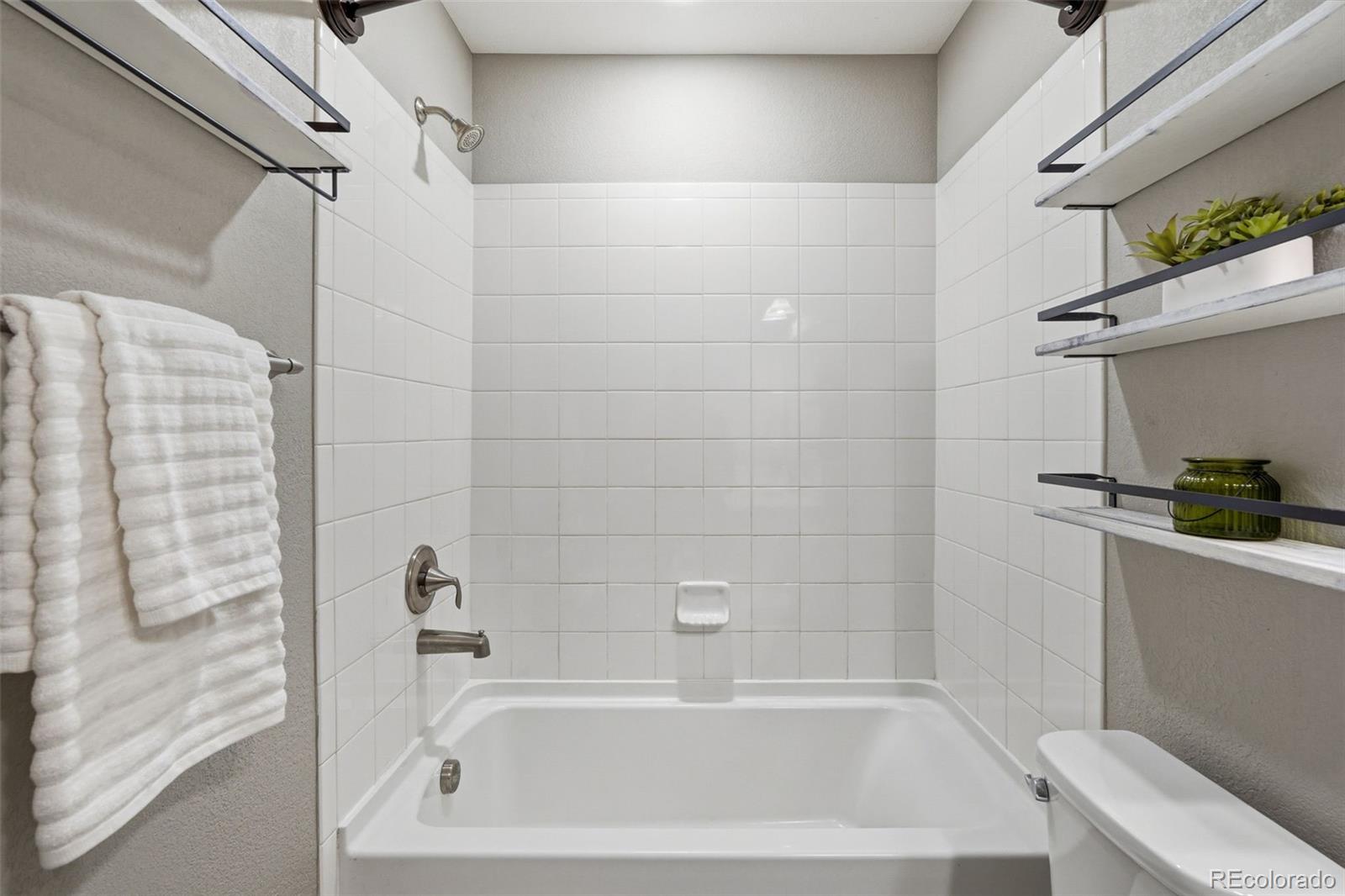 23201 E Jamison Drive