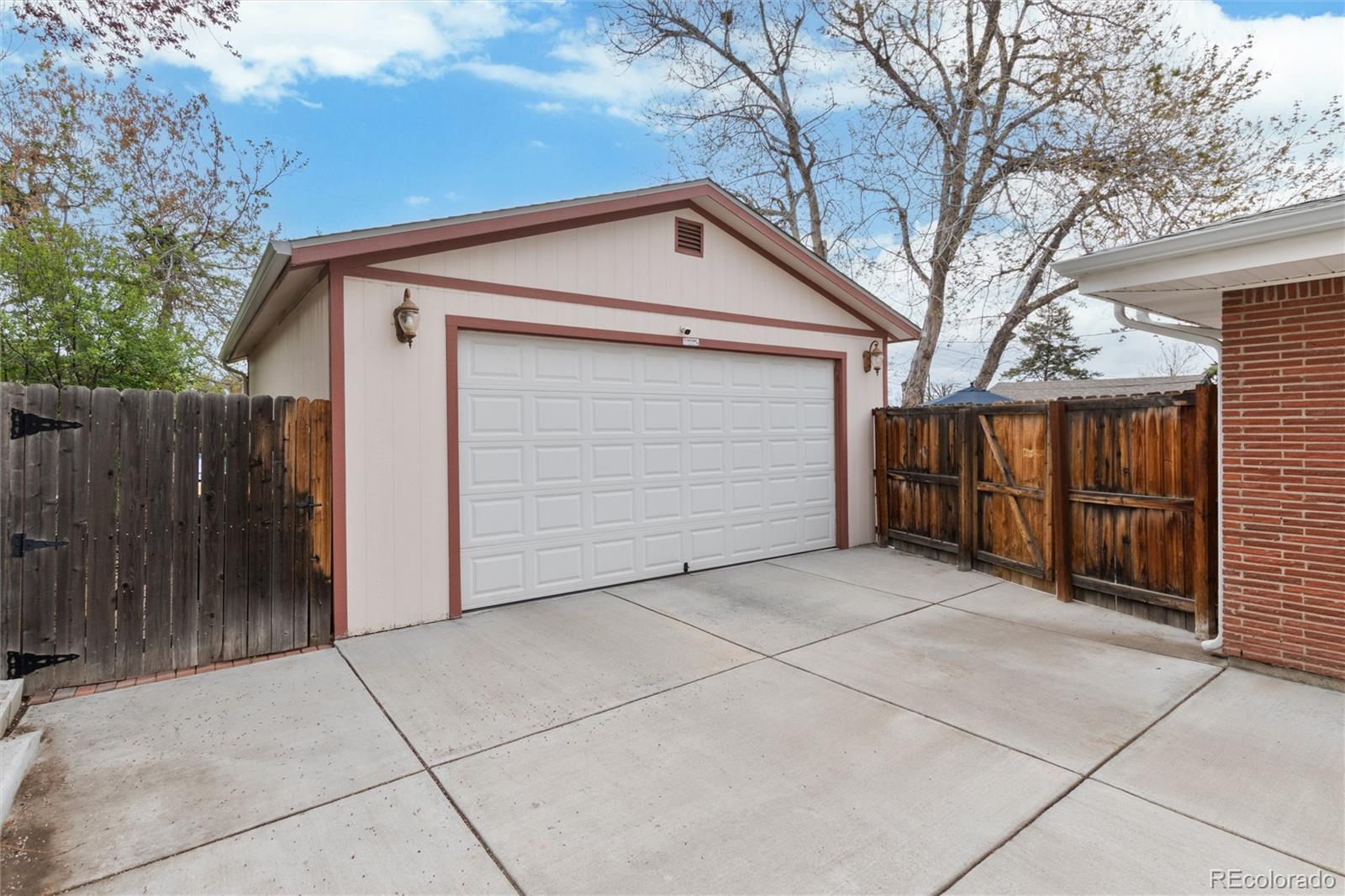 7289 S Lincoln Way