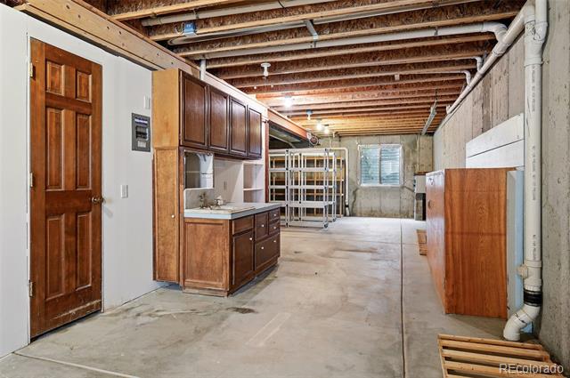 2130 Chestnut Circle
