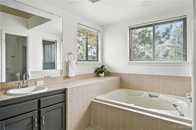 9400 E Iliff Avenue Unit: 321
