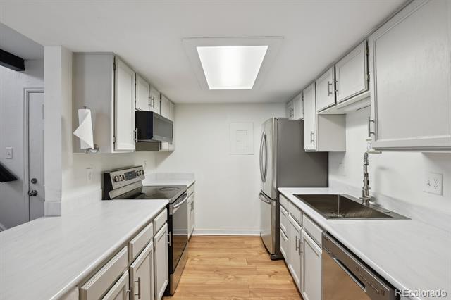 921 S Zeno Way Unit: 201