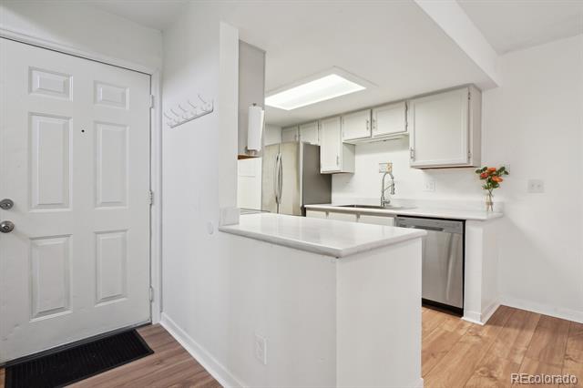 921 S Zeno Way Unit: 201
