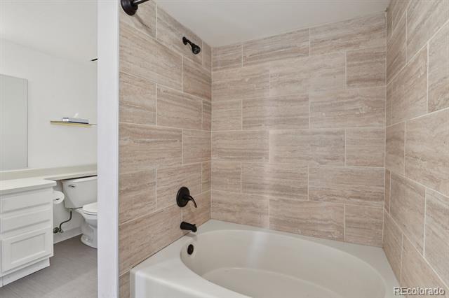 921 S Zeno Way Unit: 201