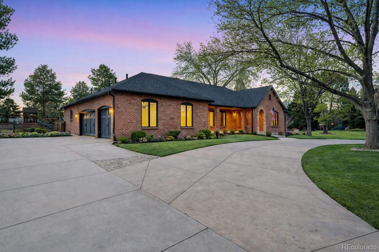 11 Mockingbird Lane