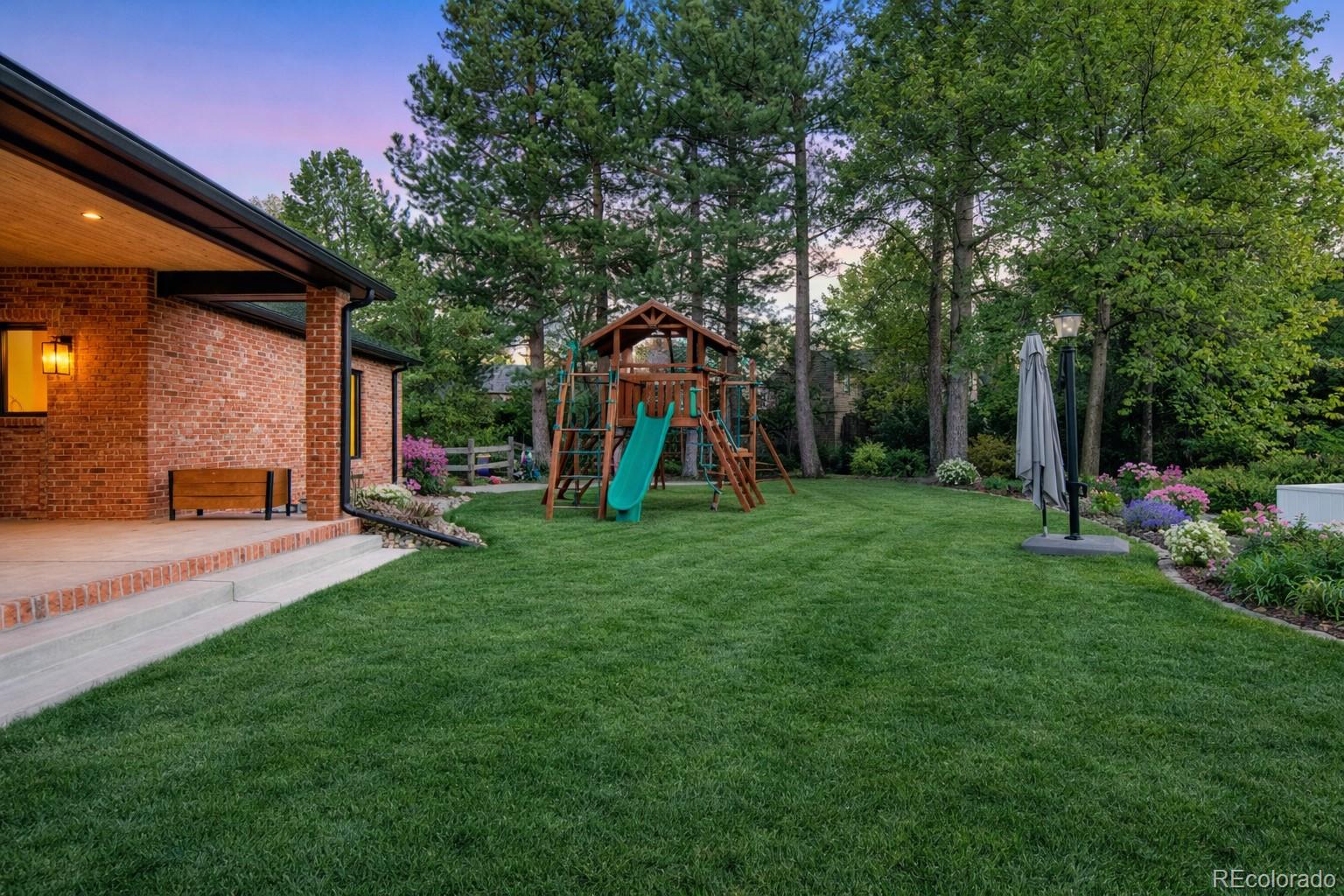 11 Mockingbird Lane