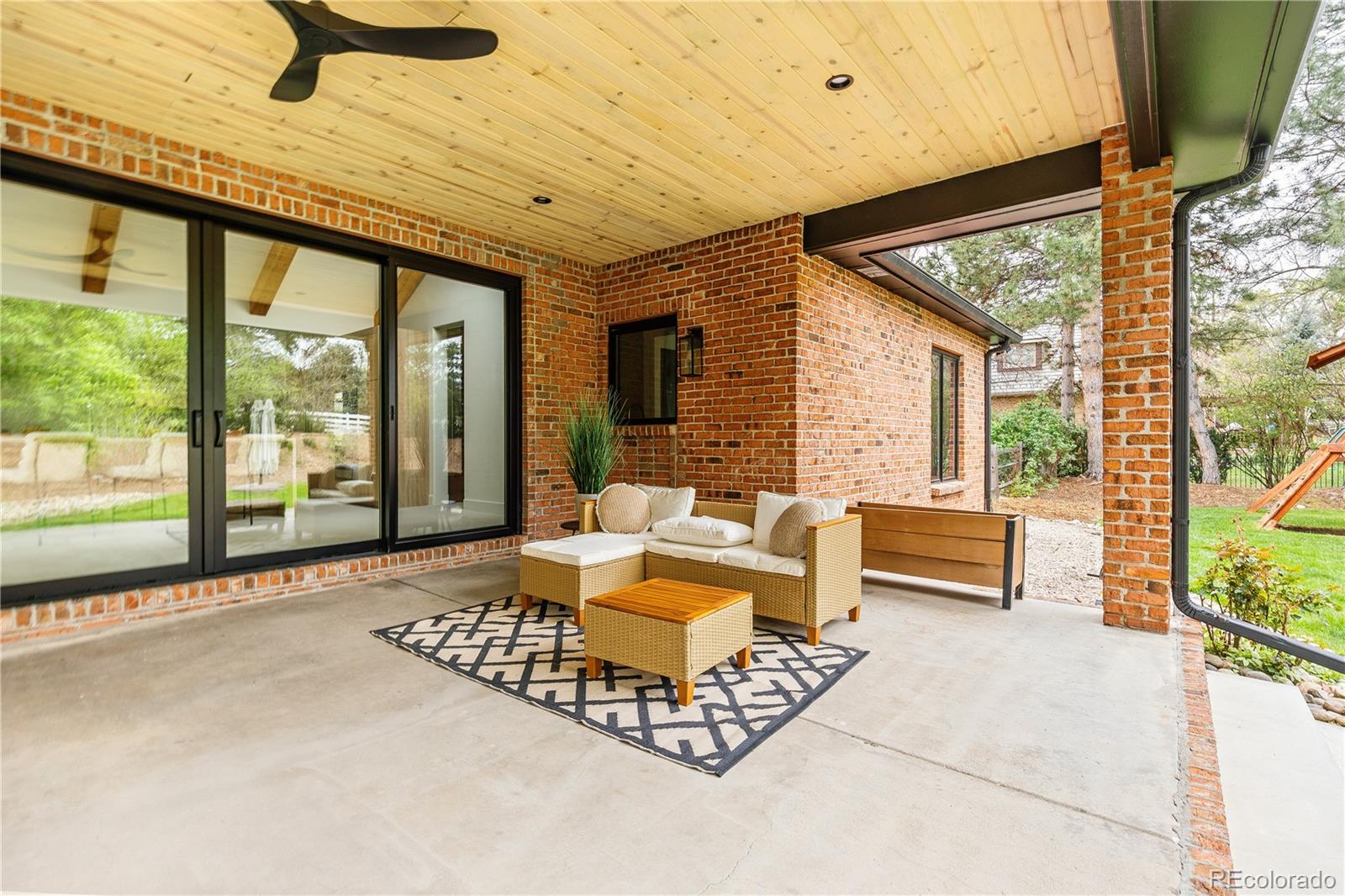 11 Mockingbird Lane