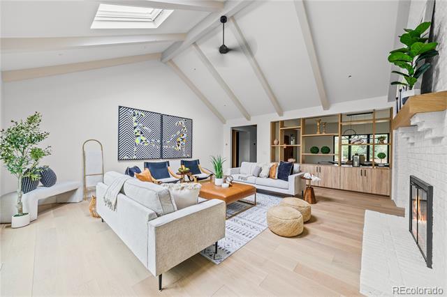 11 Mockingbird Lane