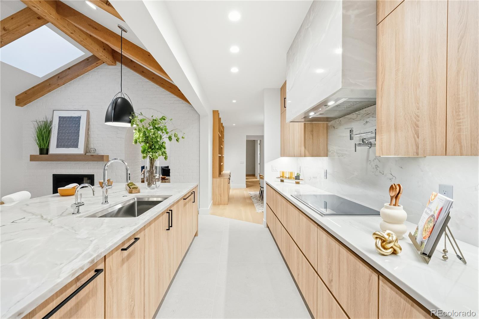 11 Mockingbird Lane