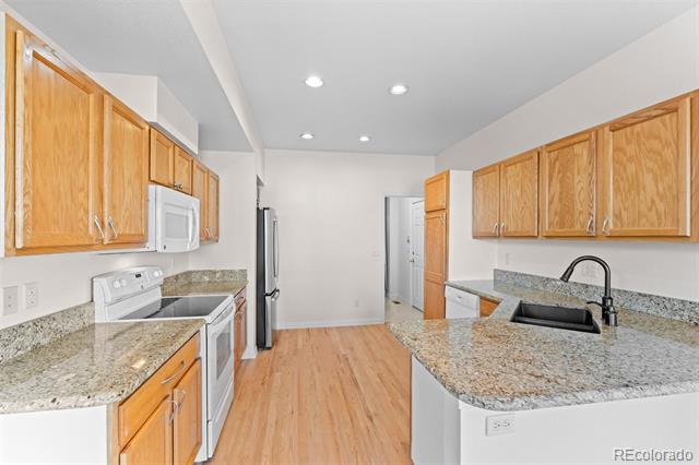 8300 Fairmount Drive Unit: RR101