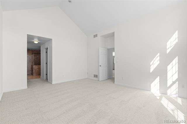 8300 Fairmount Drive Unit: RR101