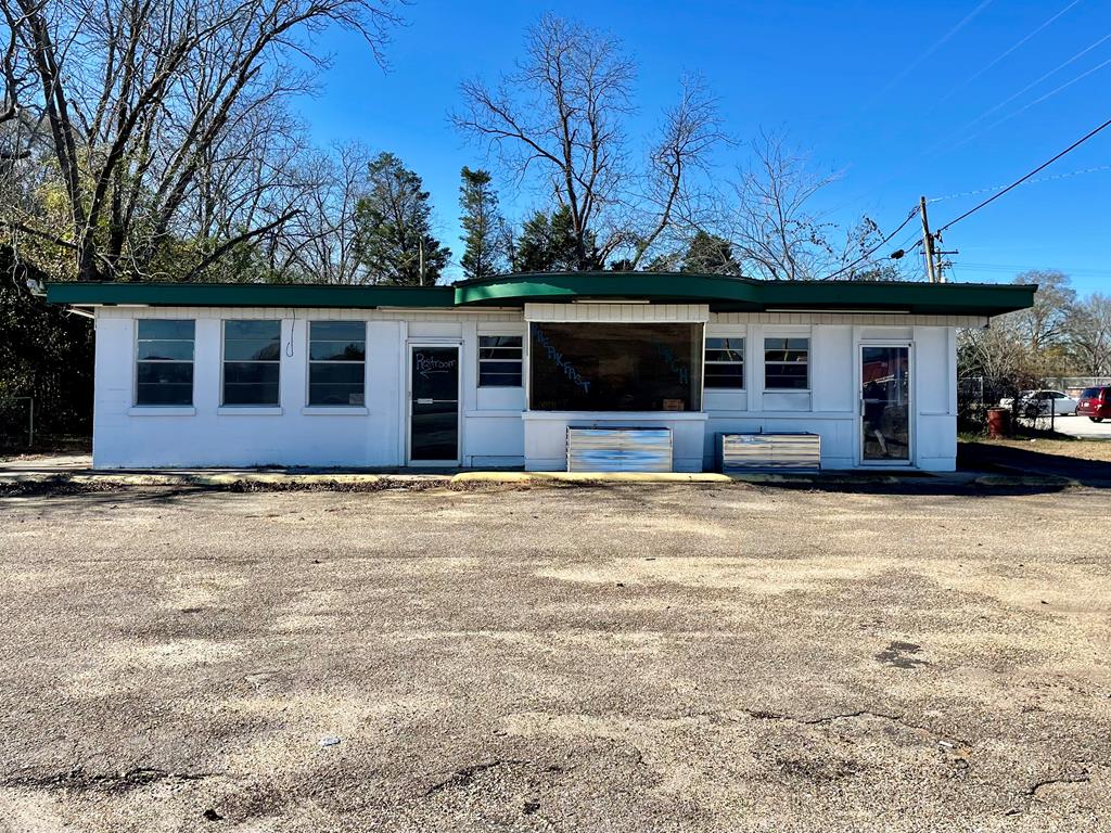 606 S Main Street, Brundidge