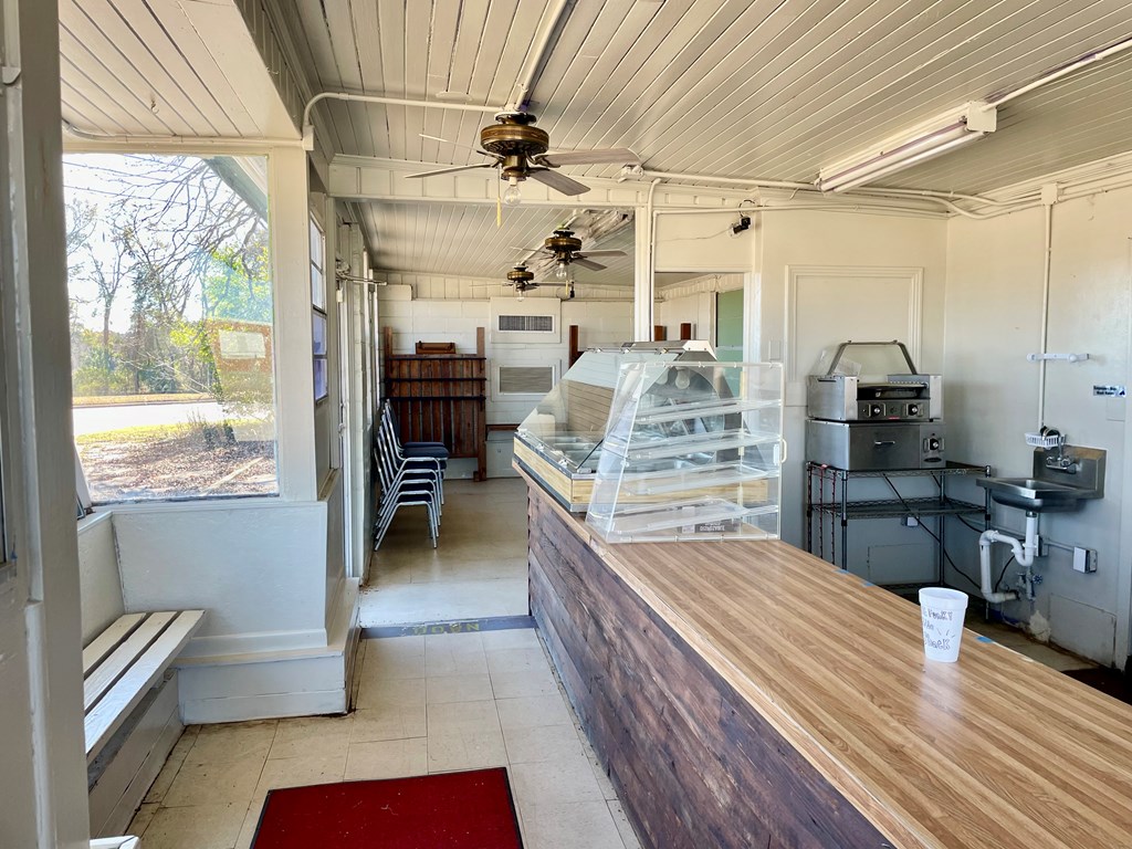 606 S Main Street, Brundidge