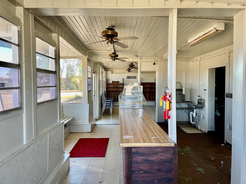 606 S Main Street, Brundidge