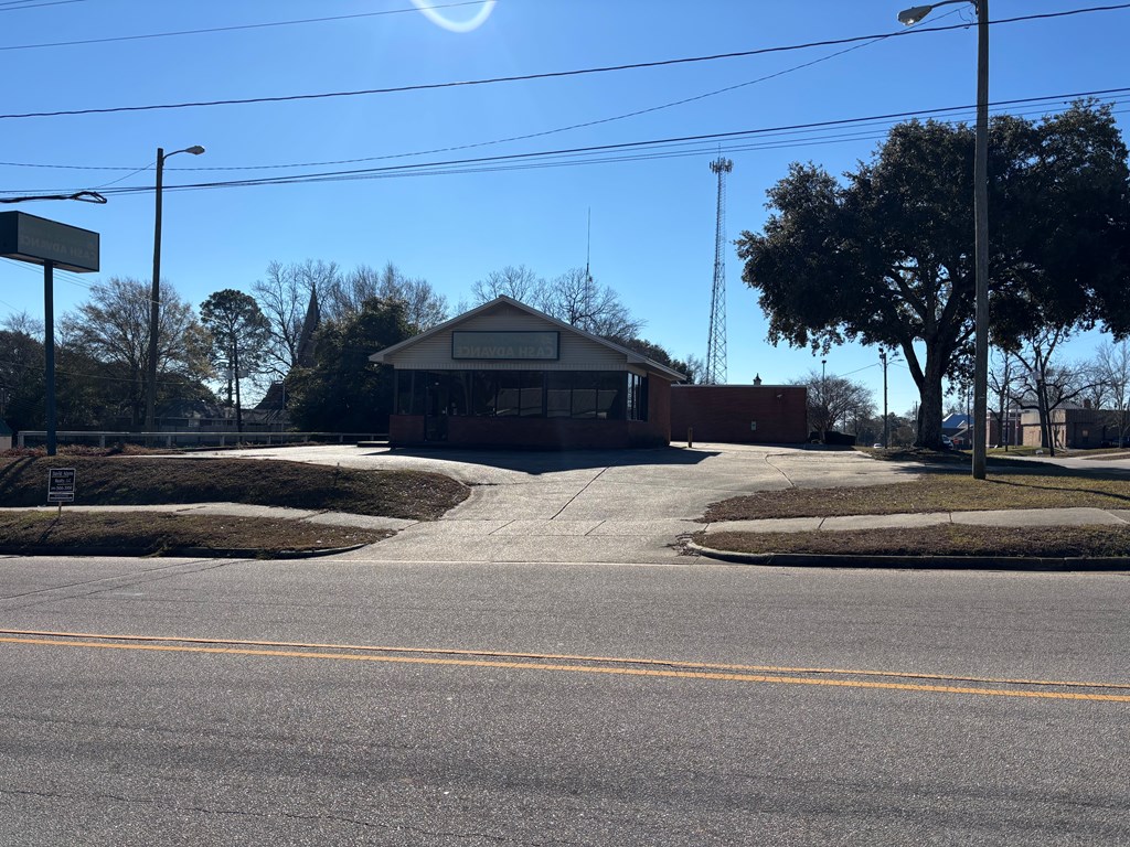 112 Conecuh Avenue