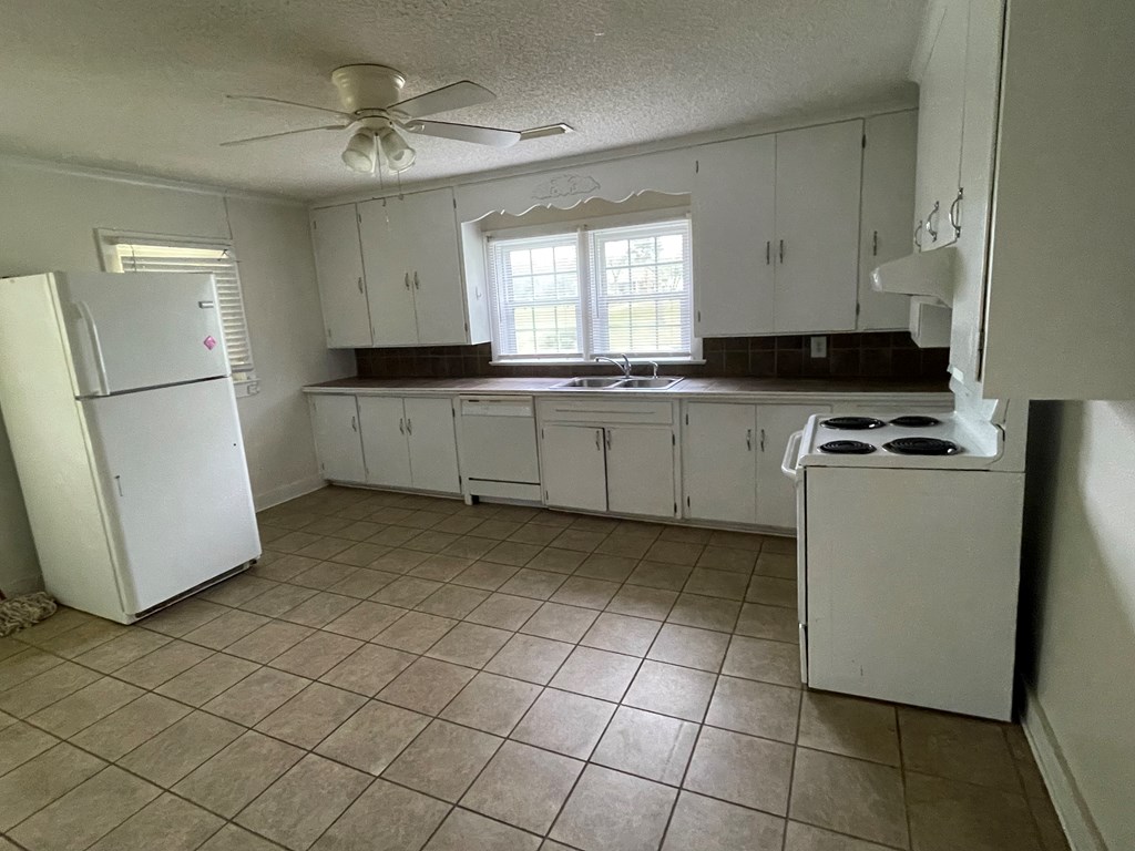 7743 County Road 7708