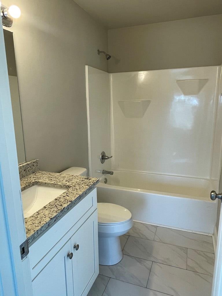 534 Elm Street #11- The Laurel