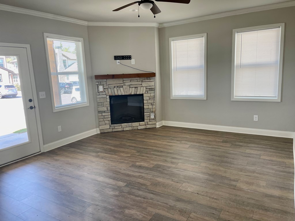 534 Elm Street #6- The Laurel