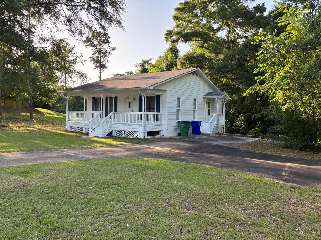 106 Ruth Road