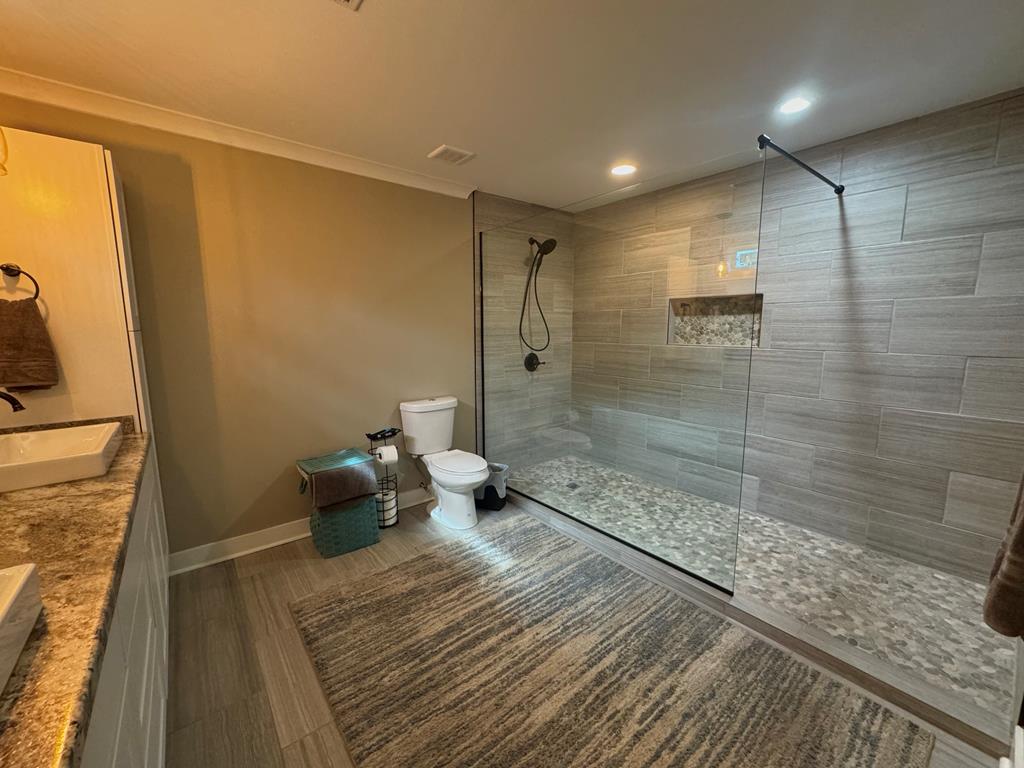 368 River Rd