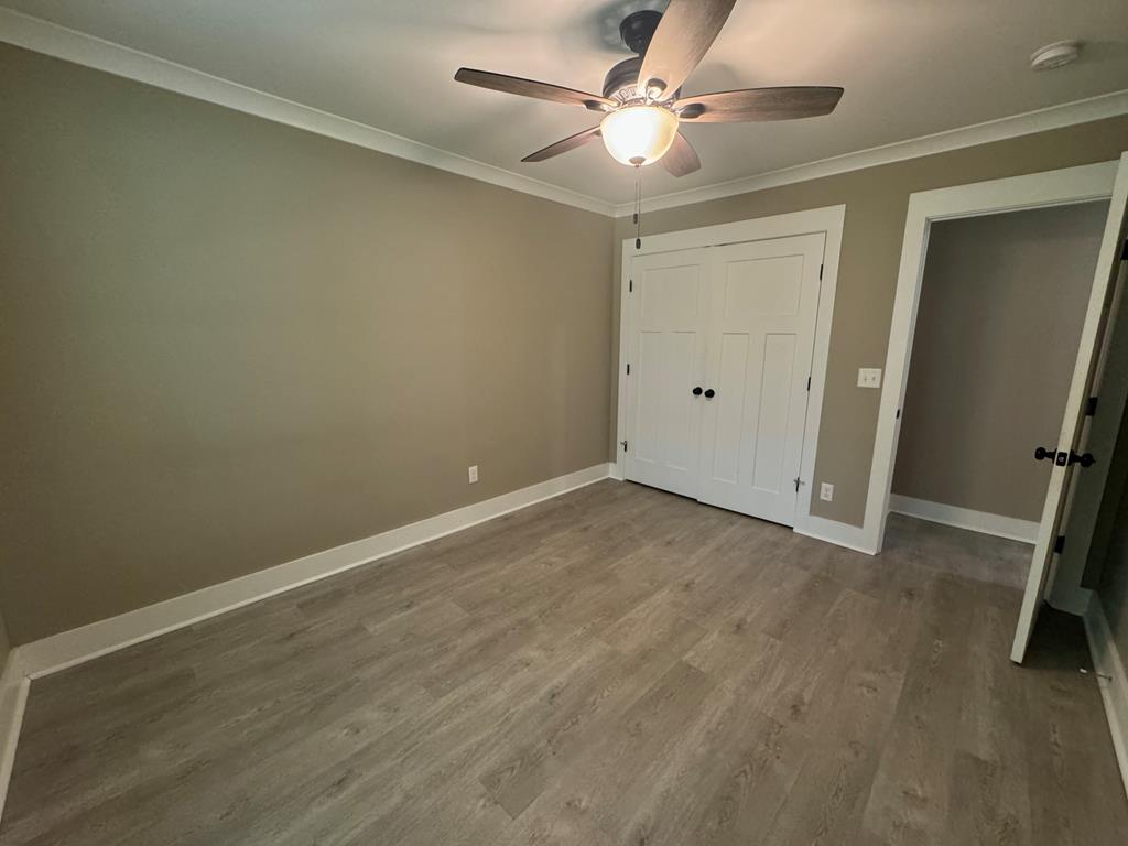 368 River Rd