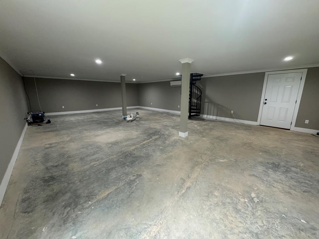 368 River Rd