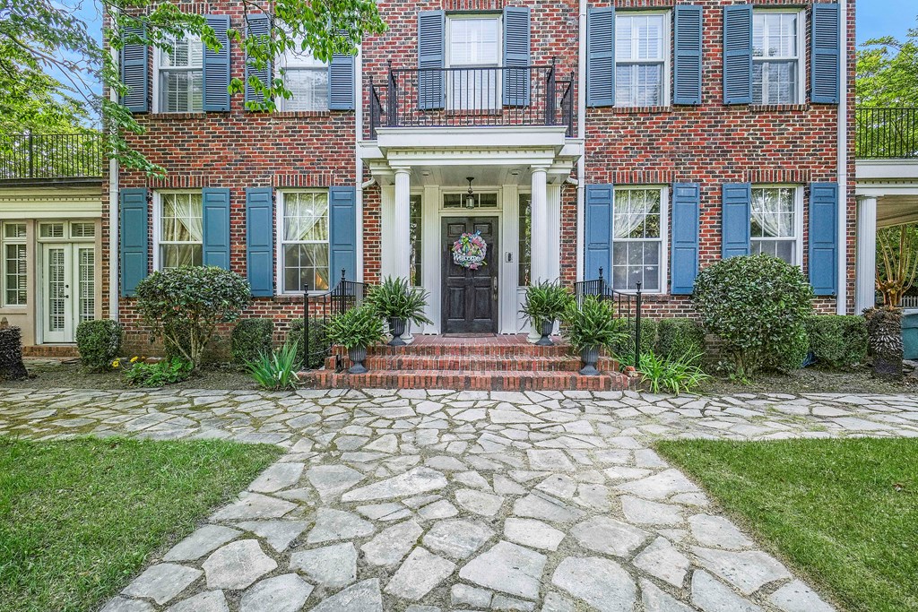 100 S Franklin Avenue