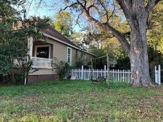 186 Oak Street