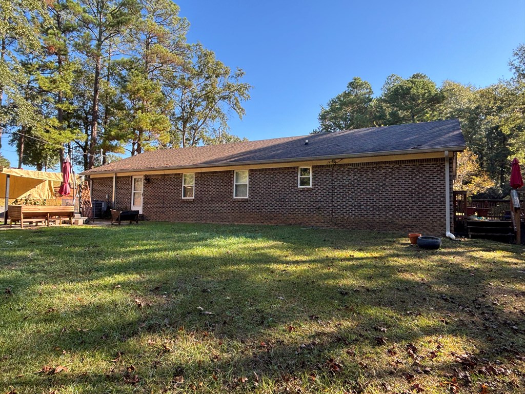 301 Honeysuckle Road