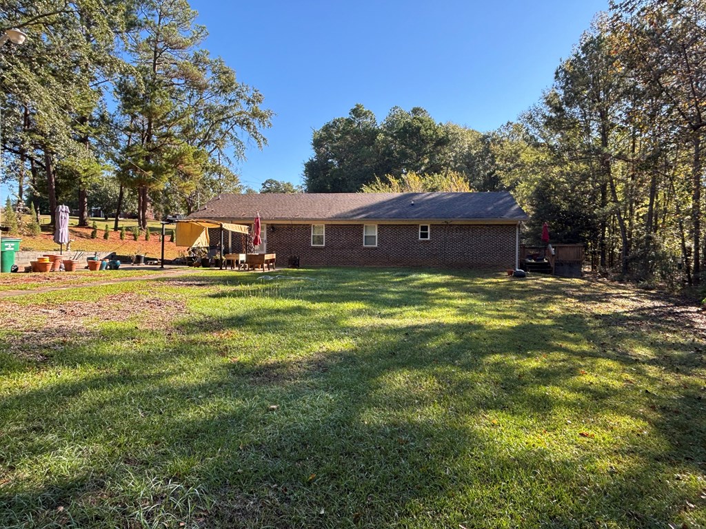 301 Honeysuckle Road