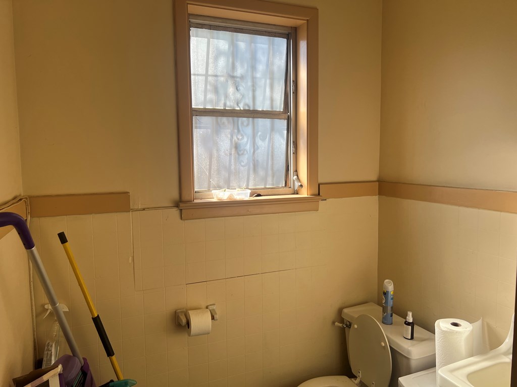 902 South Brundidge Street