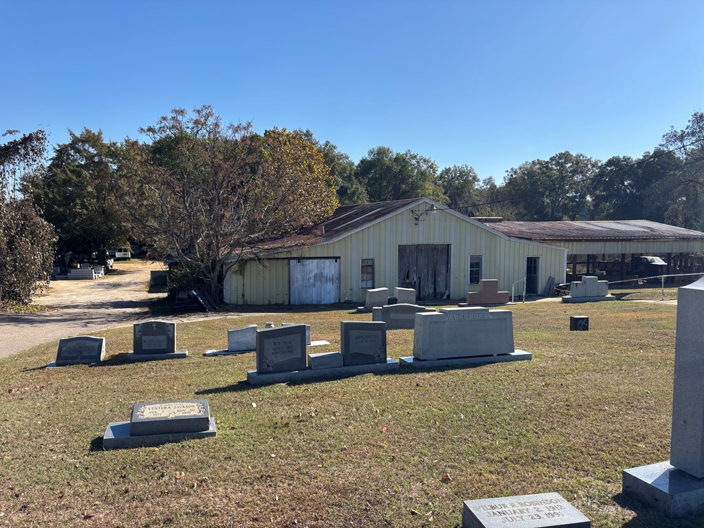 902 South Brundidge Street