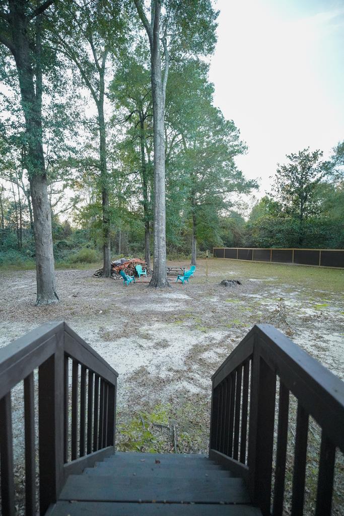 1976 County Road 109