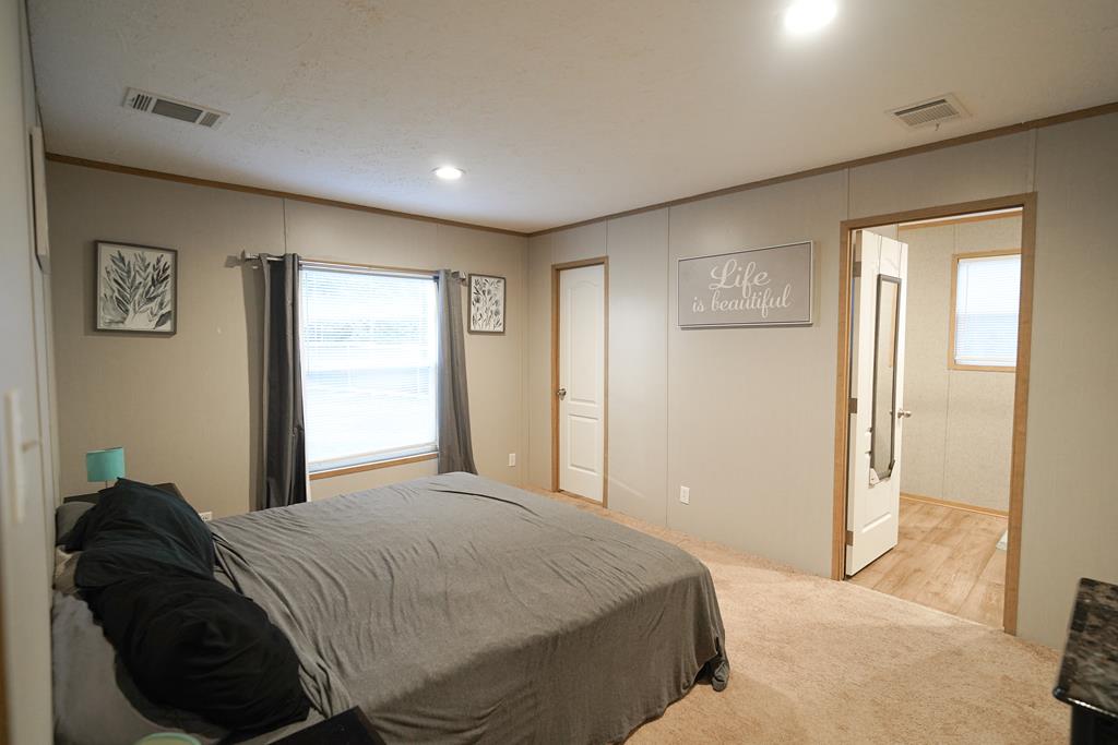 1976 County Road 109