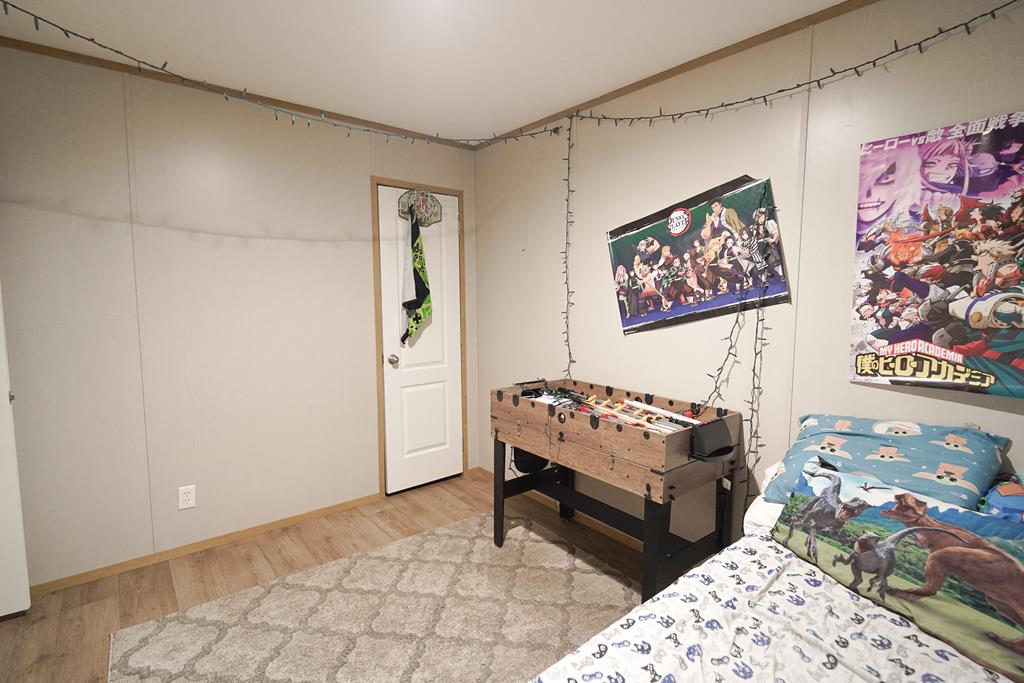 1976 County Road 109