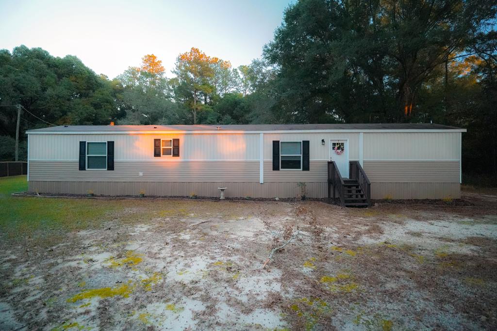 1976 County Road 109