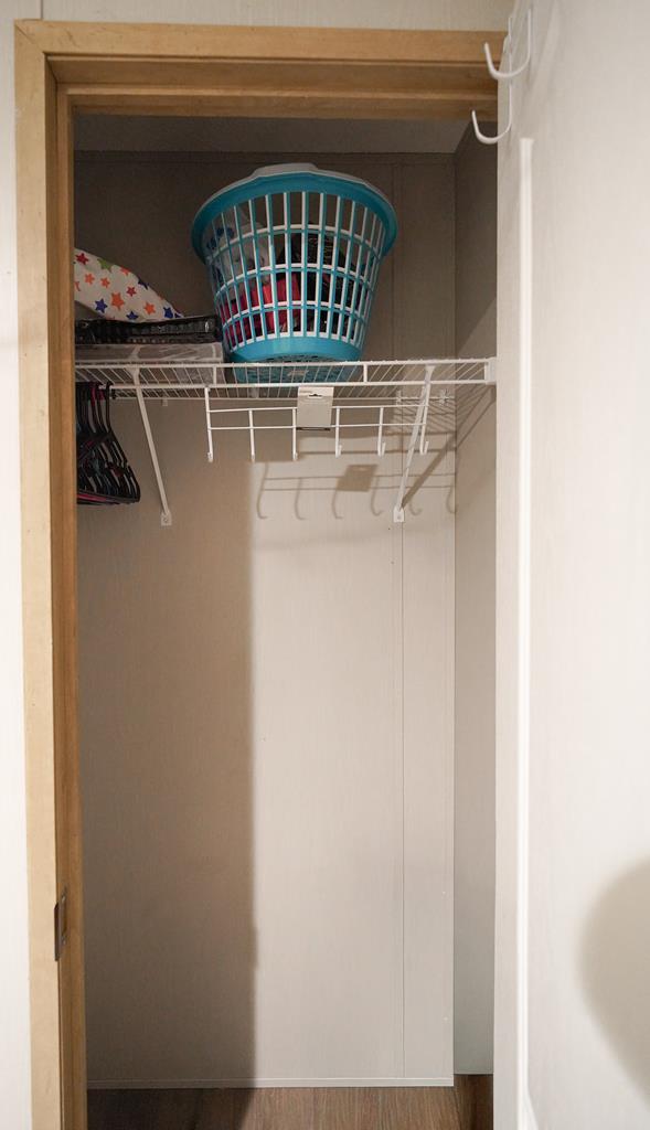 1976 County Road 109