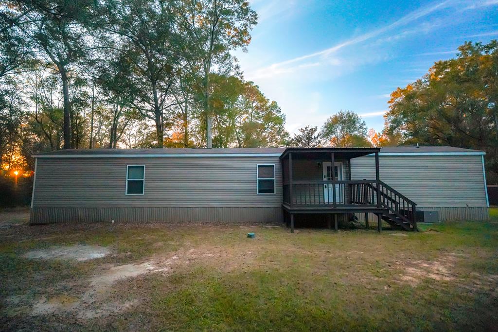 1976 County Road 109