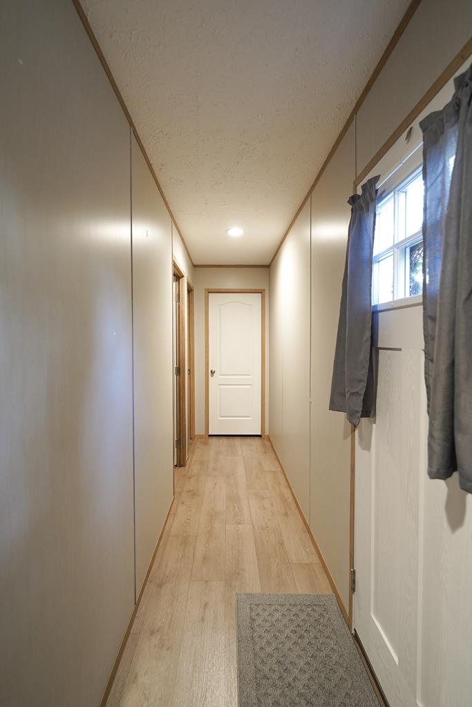 1976 County Road 109