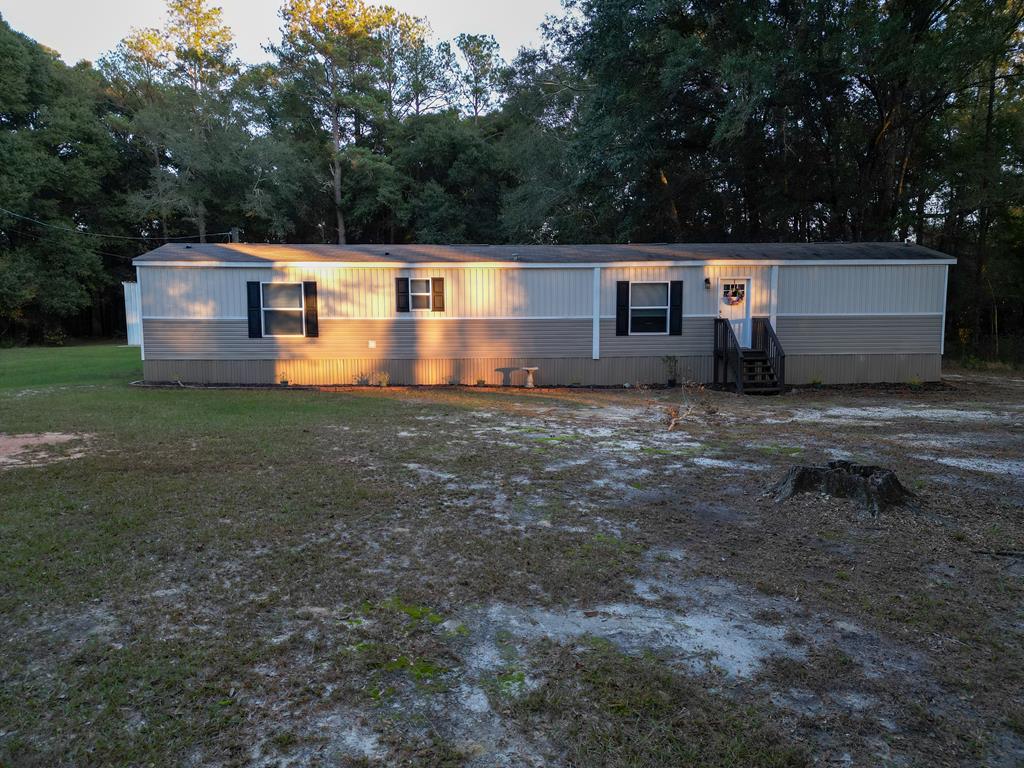 1976 County Road 109