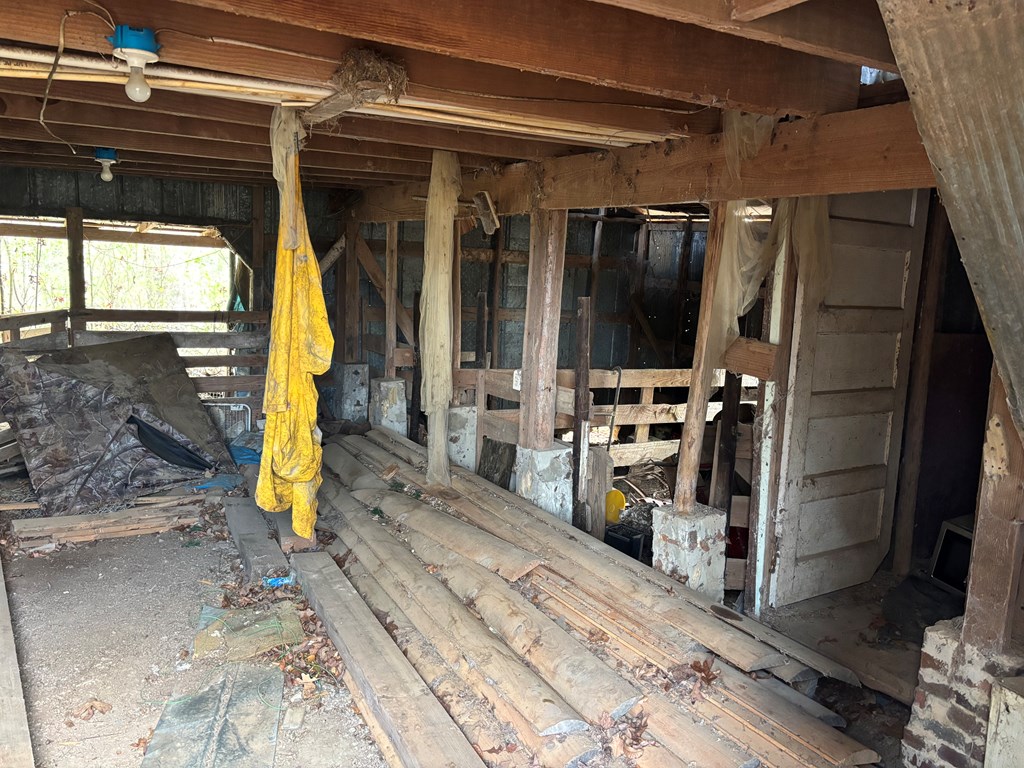 2751 Old U S Hwy 231