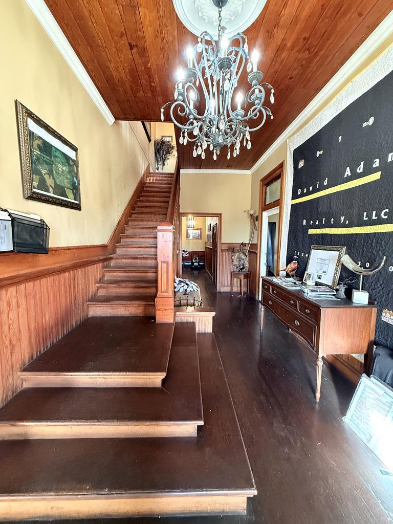 321&317 S 3 Notch Street