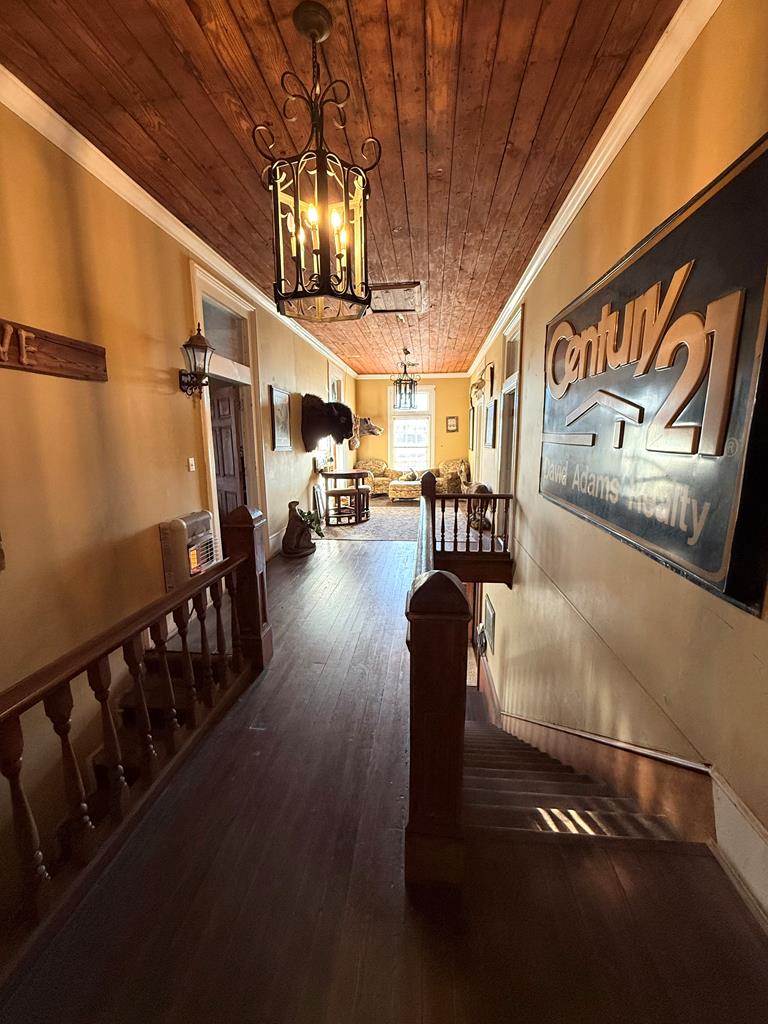 321&317 S 3 Notch Street