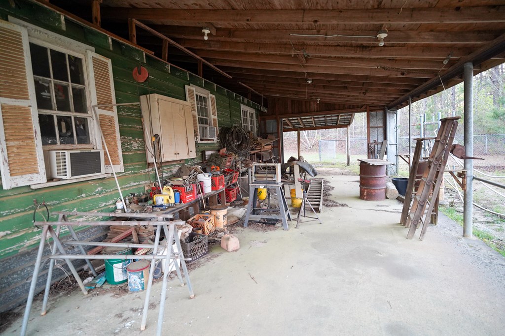 2130 County Road 6600