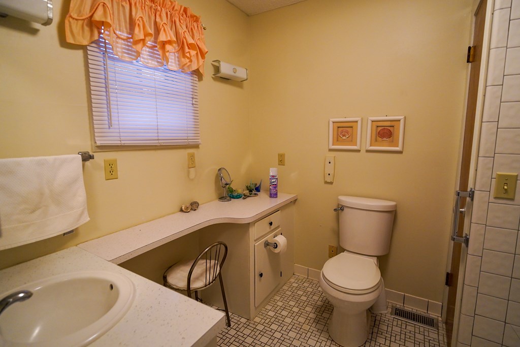 2130 County Road 6600