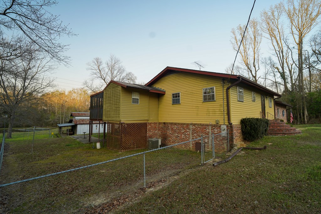 2130 County Road 6600