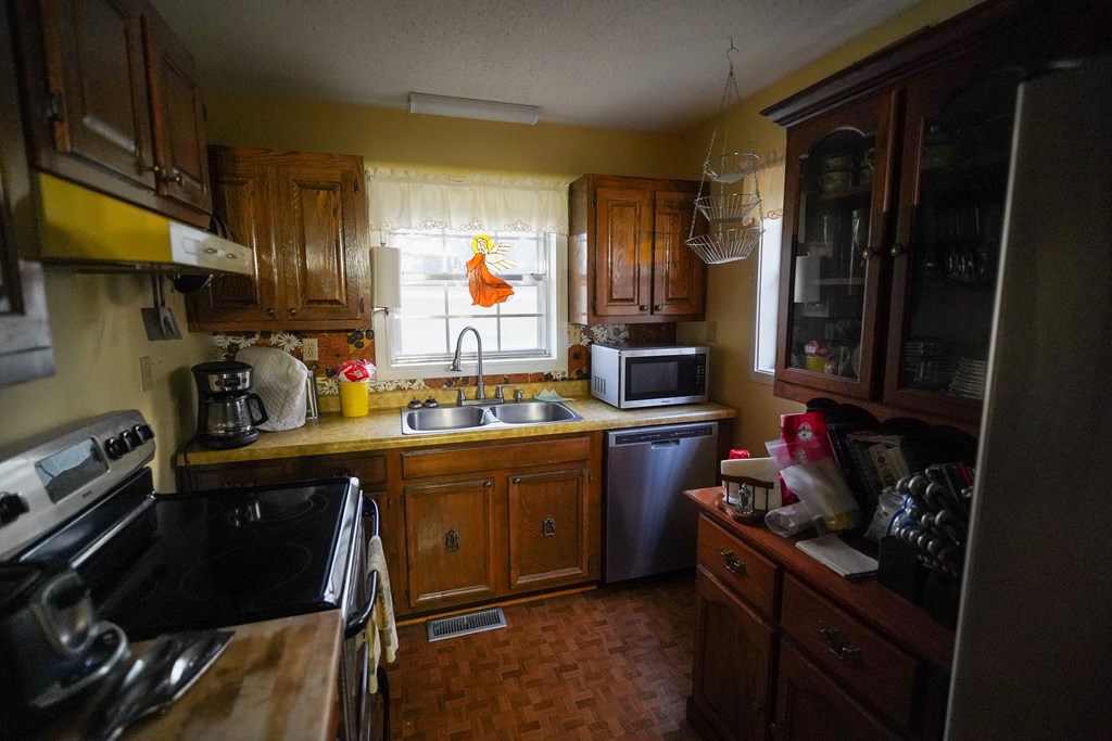 2130 County Road 6600