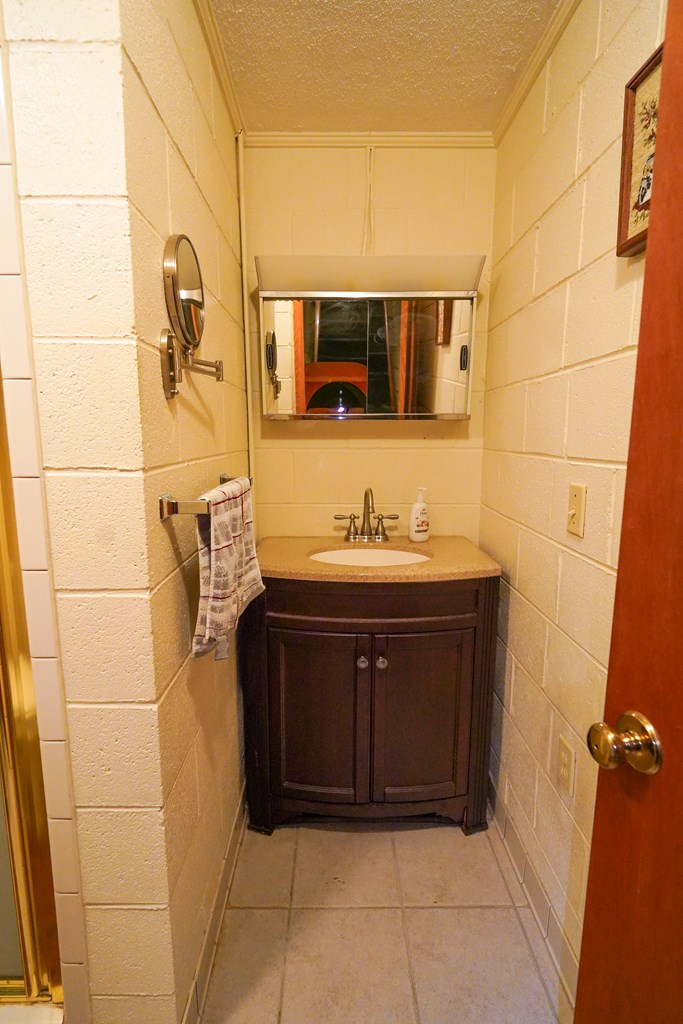 2130 County Road 6600