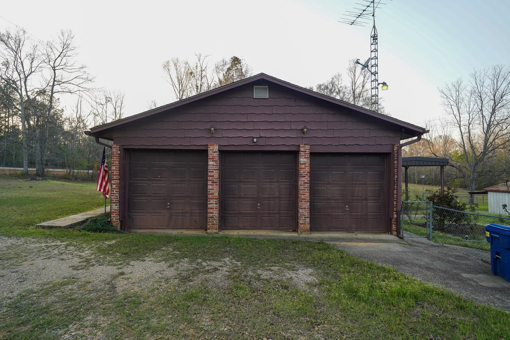 2130 County Road 6600