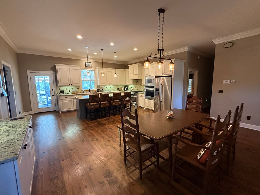 1545 County Road 2203