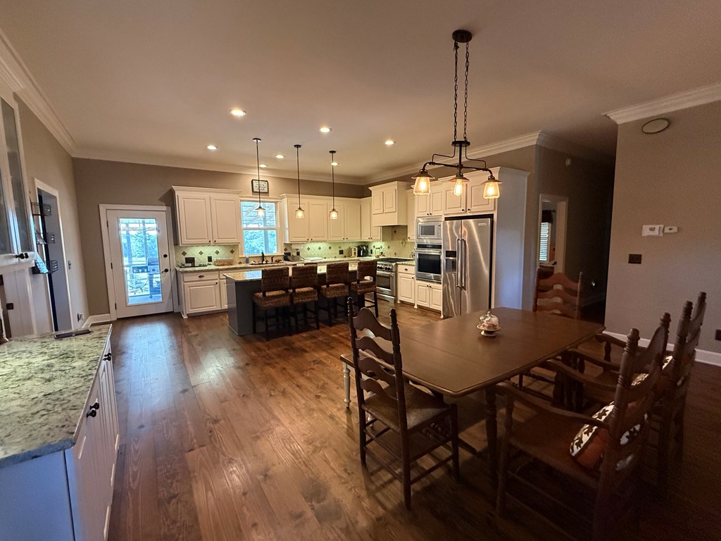 1545 County Road 2203